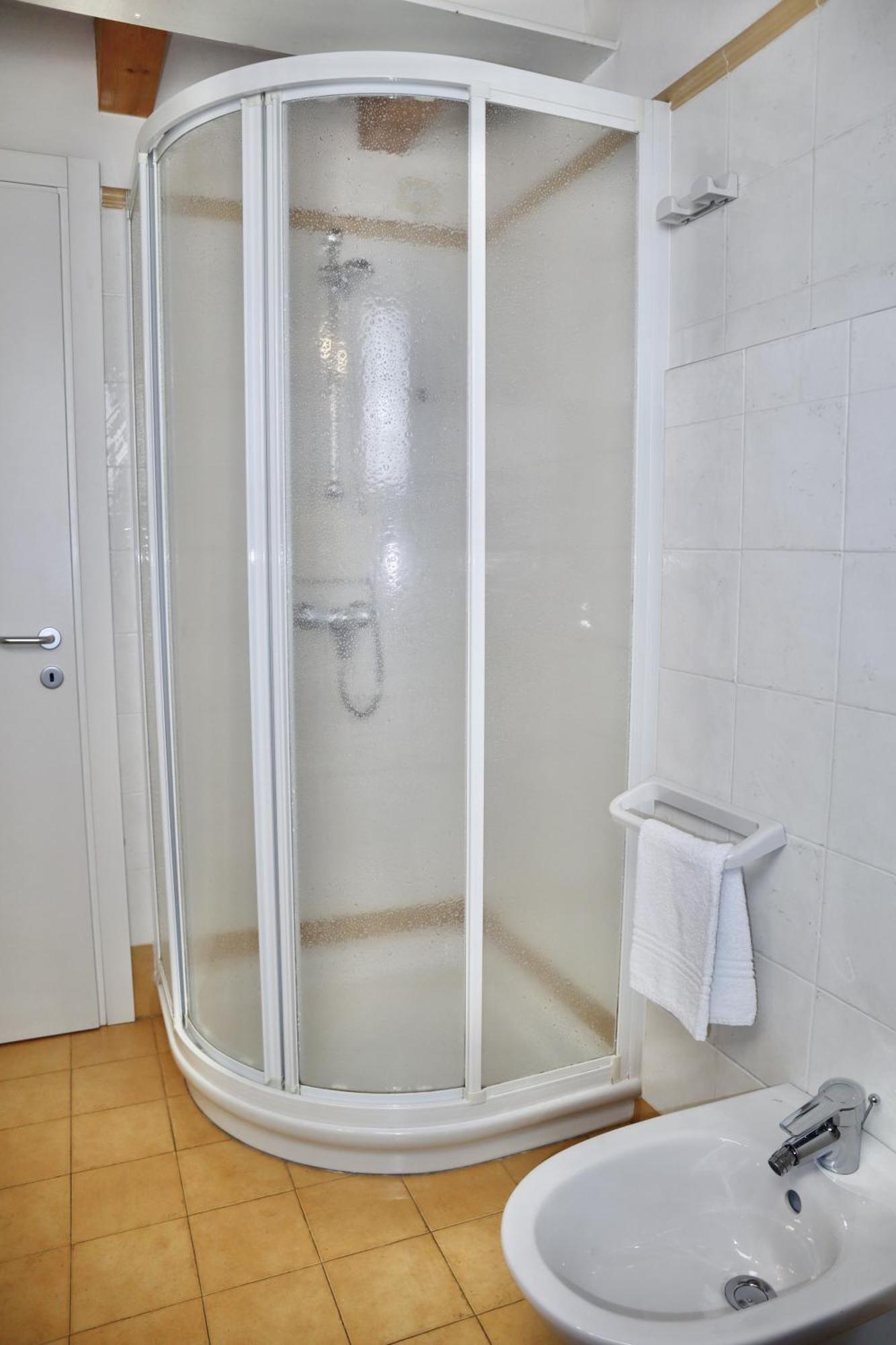 Windshouse Apartments Torbole Sul Garda Екстериор снимка